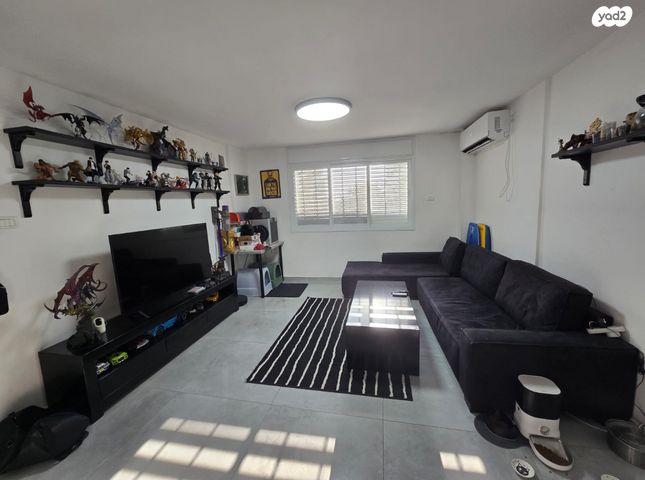 יד התשעה, שביב