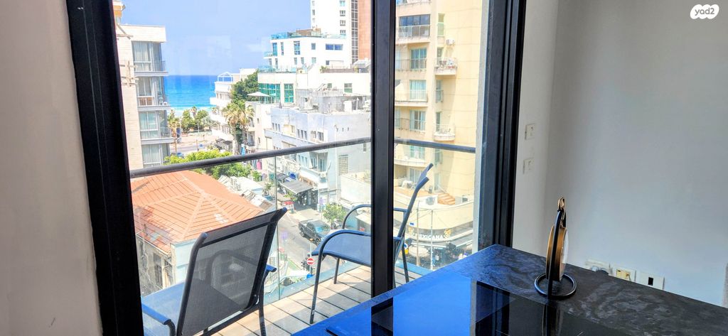 גג/ פנטהאוז, בן יהודה 44, תל אביב יפו