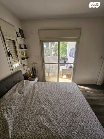 בית פרטי/ קוטג', צפרירים, הכפר הירוק, פרדס חנה כרכור