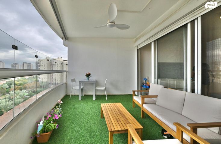 דירה, הכרמל 16, גבעת סביון החדשה, גני תקווה