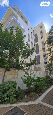 דירה, נחל דן, רמת נבון . הר כרמי, כרמיאל