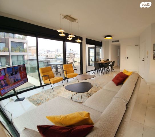 גג/ פנטהאוז, בן יהודה 44, תל אביב יפו