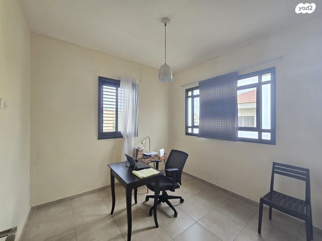 דו משפחתי, עמק הנשר, גדרה