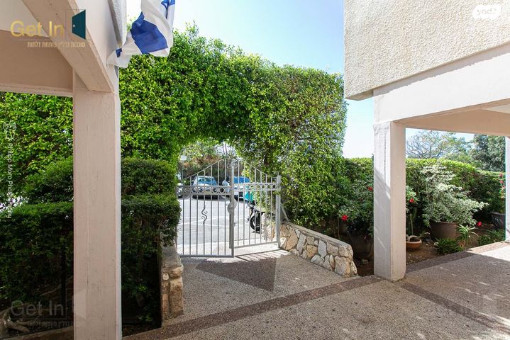 דירה, דרך צרפת 57, קרית שפרינצק, חיפה