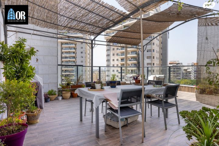 גג/ פנטהאוז, חצור, מרום ראשון, ראשון לציון