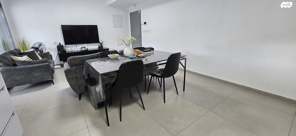 דירה, נחל דן, רמת נבון . הר כרמי, כרמיאל