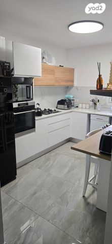 דירה, ארלוזורוב 17, נווה עובד, יהוד מונוסון