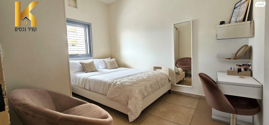 דירה, מתחם 1200, הוד השרון