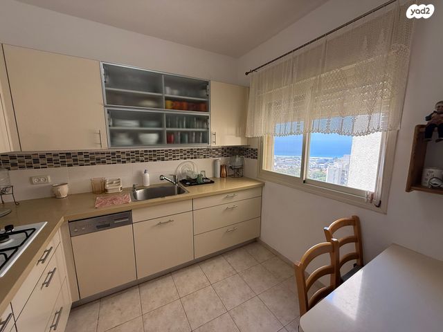 דירה, דרך פרויד 44, רמת אשכול, חיפה