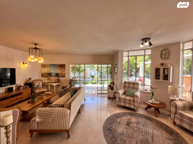 בית פרטי/ קוטג', נחל ים, נווה דקלים, ראשון לציון