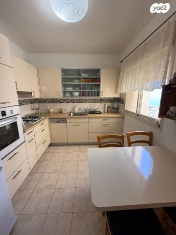 דירה, דרך פרויד 44, רמת אשכול, חיפה