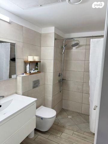 דירה, רבי יהודה הנשיא 18, עליות, רמת גן