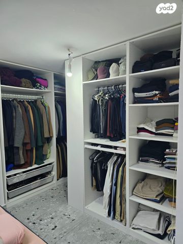 דירה, שבתאי הנגבי, גילה, ירושלים