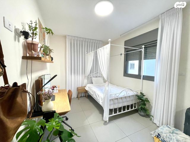 דירה, חיים הררי, רחובות המדע, רחובות