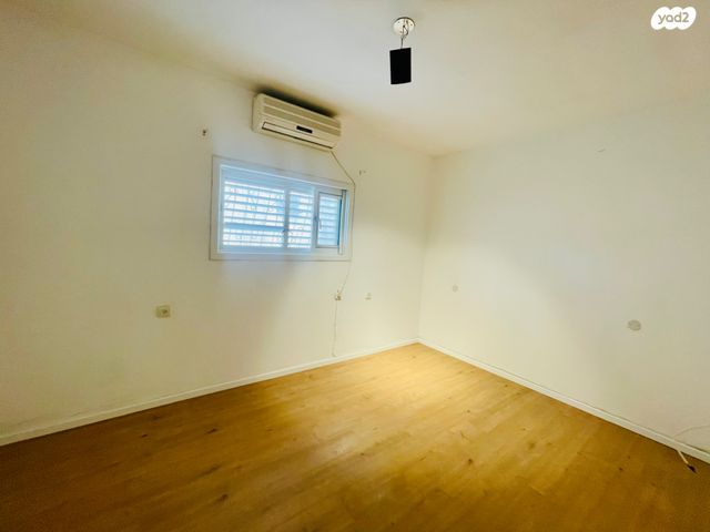 דירה, יחזקאל דנין 31, לב העיר, בת ים