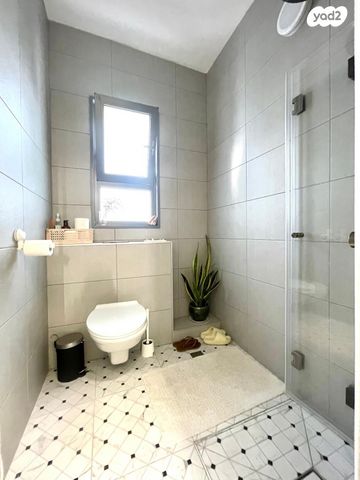 דירה, חיים הררי, רחובות המדע, רחובות