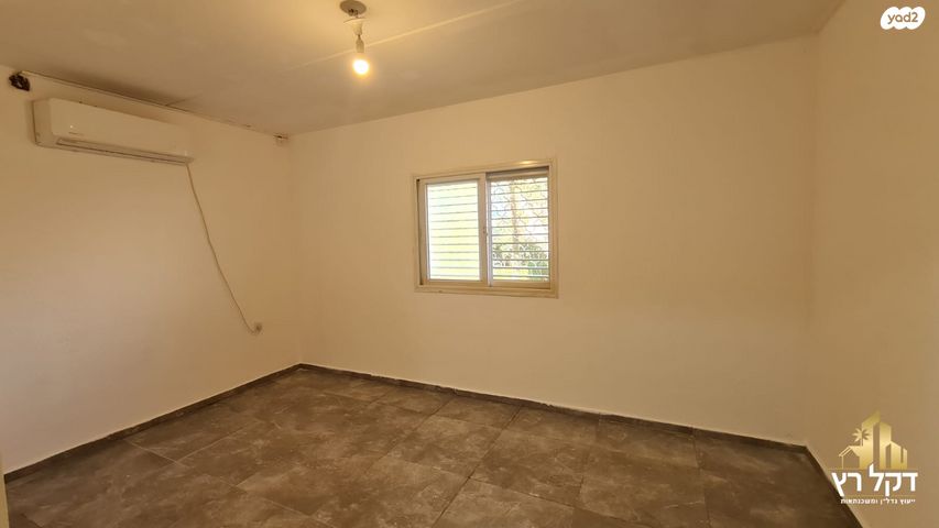 דירה, יהודה בורלא, עכו