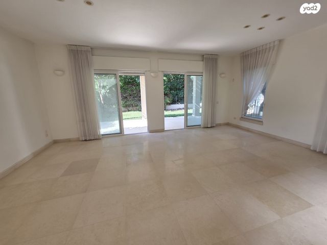 בית פרטי/ קוטג', האלה, נוף ים, הרצליה