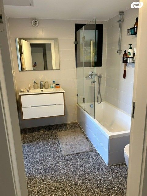 דירה, השיקמה, קיראון, קרית אונו