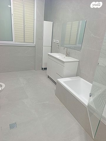 דירה, חיים וייצמן, א' / צפון מזרח העיר, רחובות