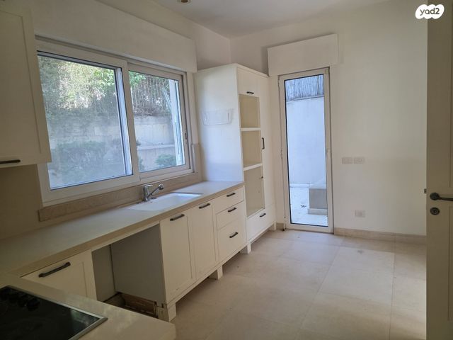 בית פרטי/ קוטג', האלה, נוף ים, הרצליה