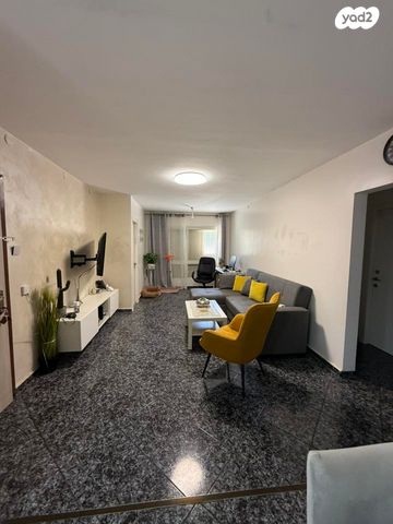 דירה, אשכול, כרמיאל