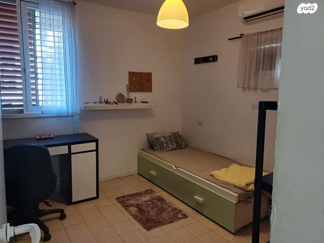 דירה, דגל ראובן, בר יהודה, פתח תקווה