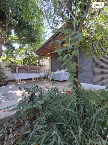 בית פרטי/ קוטג', קרית יערים, רמת השרון