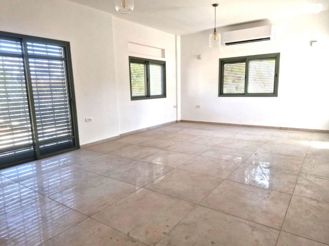 בית פרטי/ קוטג', הותיקה, קרית אונו