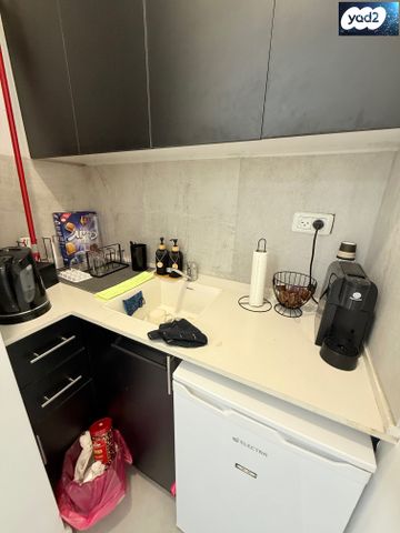 משרדים, מוטי קינד, פארק הורוביץ, רחובות