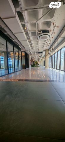 בניין משרדים, שאר העיר, רמת השרון