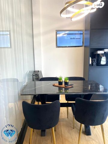 חנויות/ שטח מסחרי