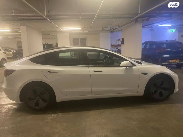 מודעת רכב טסלה מודל 3