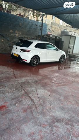 מודעת רכב סיאט לאון