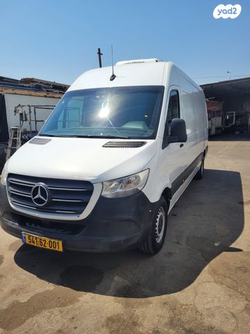 מודעת רכב מרצדס-בנץ ספרינטר