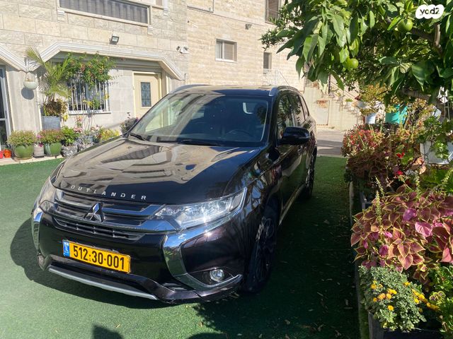 מיצובישי אאוטלנדר