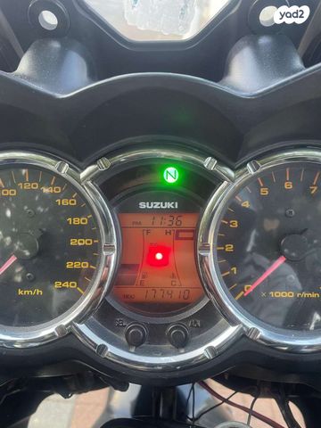 סוזוקי DL1000 וי-סטרום