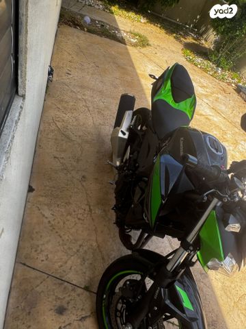 מודעת רכב קאוואסאקי Z400