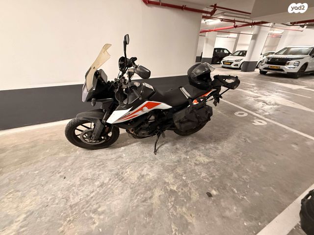 KTM Adventure 390
