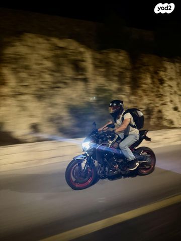 קאוואסאקי Z900