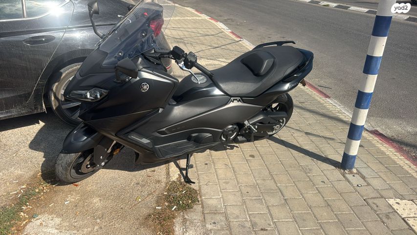 ימאהה Tmax 560 Tech