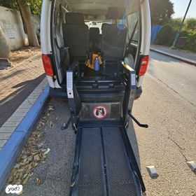 feedItemObj.data.row_1