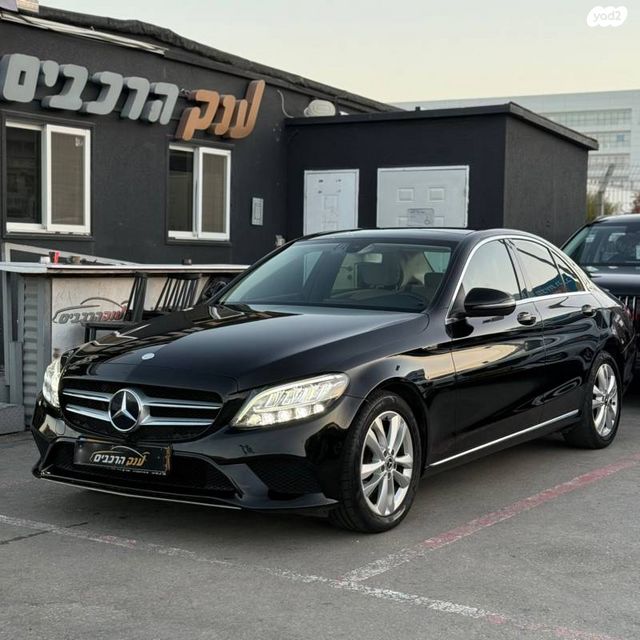 מודעת רכב מרצדס-בנץ C-class