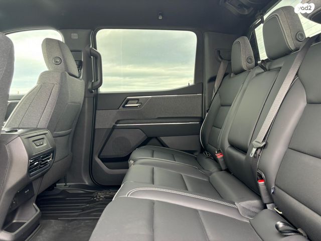 ג'י.אם.סי סיירה EV