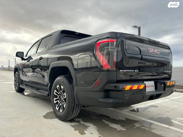 ג'י.אם.סי סיירה EV