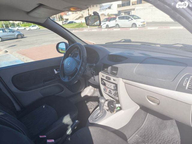 רנו טליה/סימבול