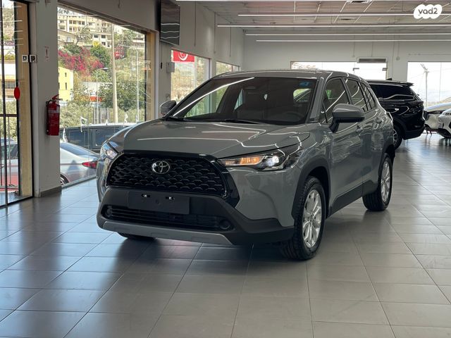 טויוטה קורולה קרוס