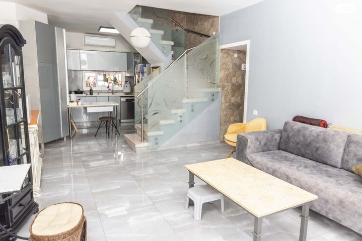 דוד אלעזר 87