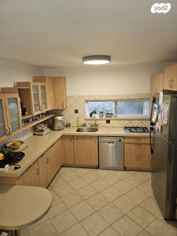 בית פרטי/ קוטג', השיקמה 4, רובע ב', אריאל