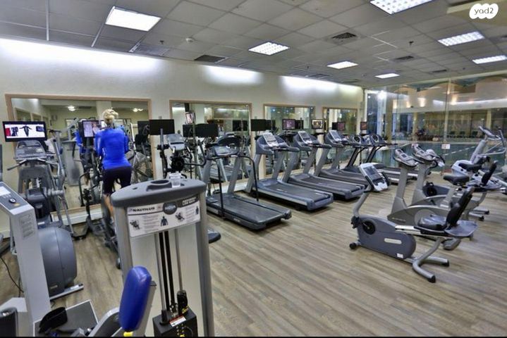 דירה, שדרות מנחם בגין 1, גבעת אולגה, חדרה